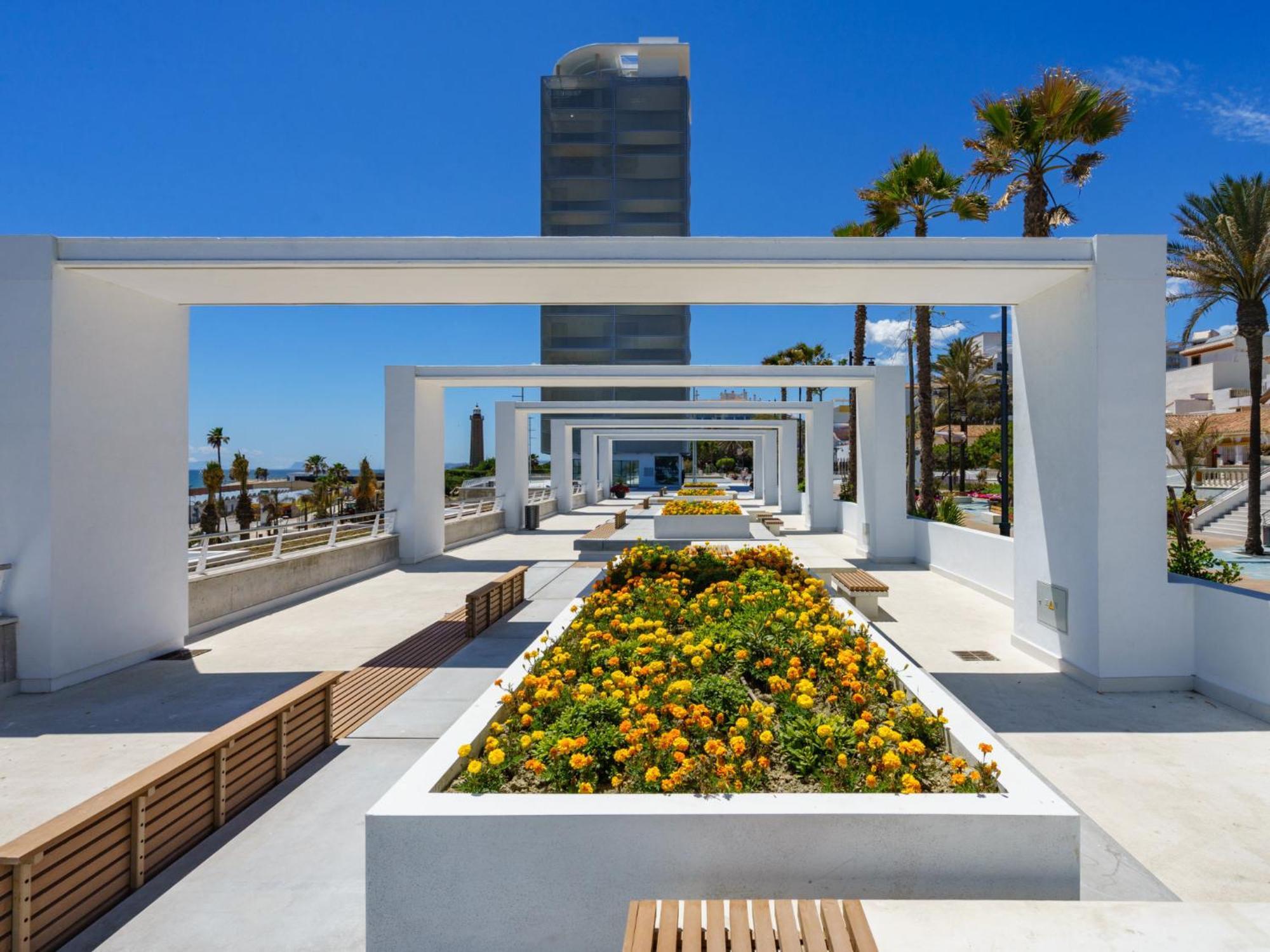 Apartment Plaza De Las Flores By Interhome เอสเตโปนา ภายนอก รูปภาพ