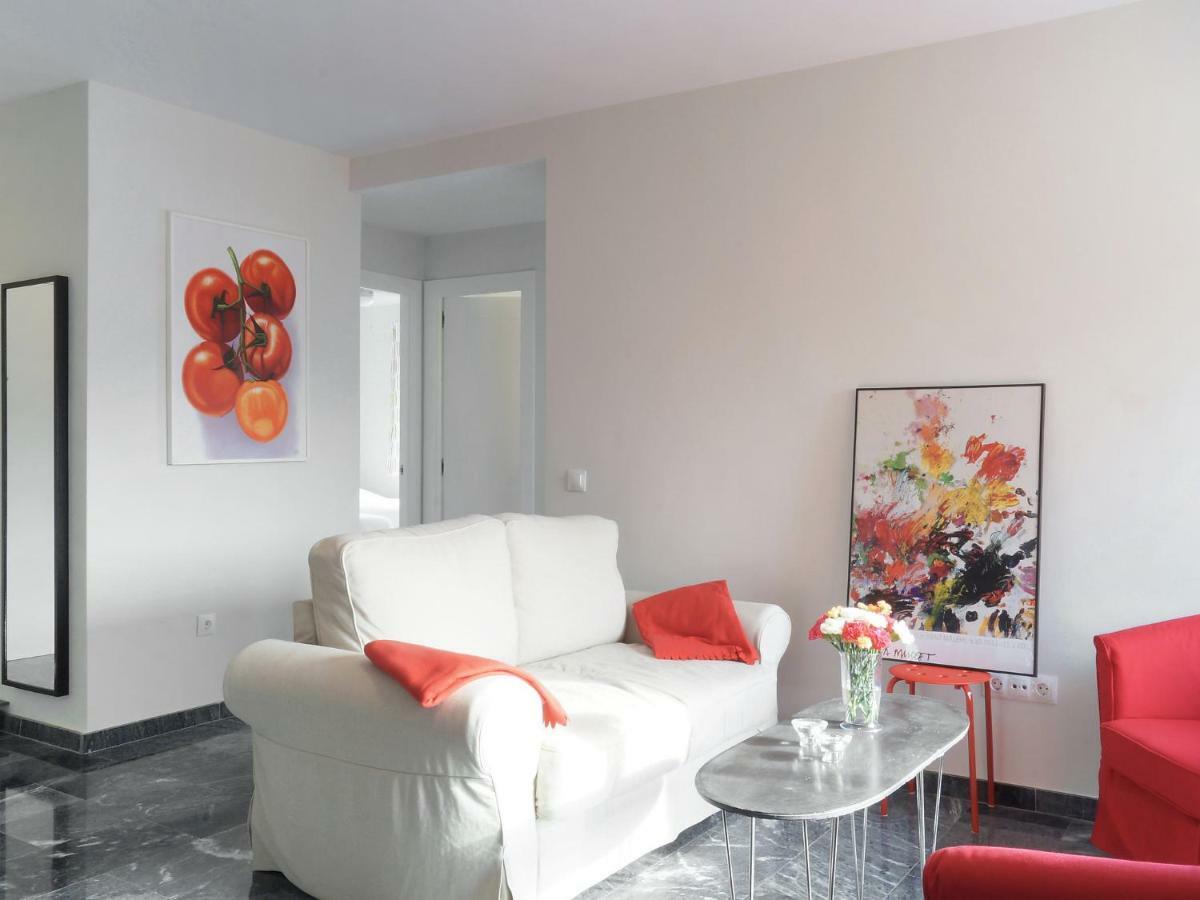 Apartment Plaza De Las Flores By Interhome เอสเตโปนา ภายนอก รูปภาพ